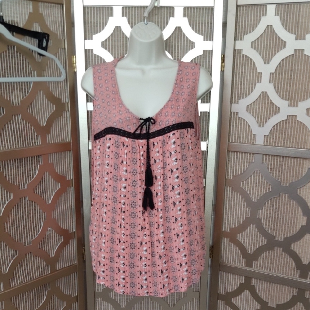 Indigo Pink Sleeveless Tie Front Tank Top
